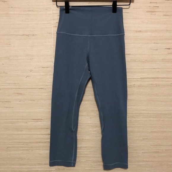Lululemon Athletica Women’s Align High Rise Cropped Blue Gray Leggings size 4 - Picture 2 of 6